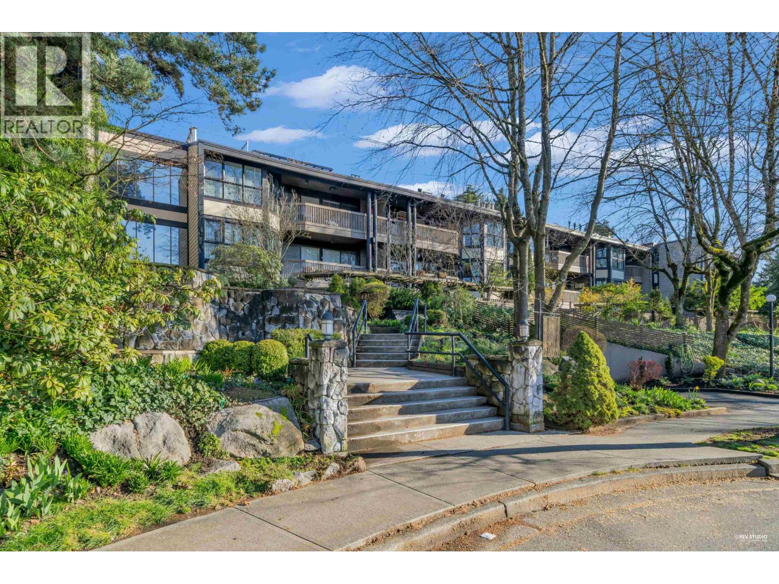 210 7055 Wilma Street, Burnaby, British Columbia  V5E 4B1 - Photo 3 - R3102593