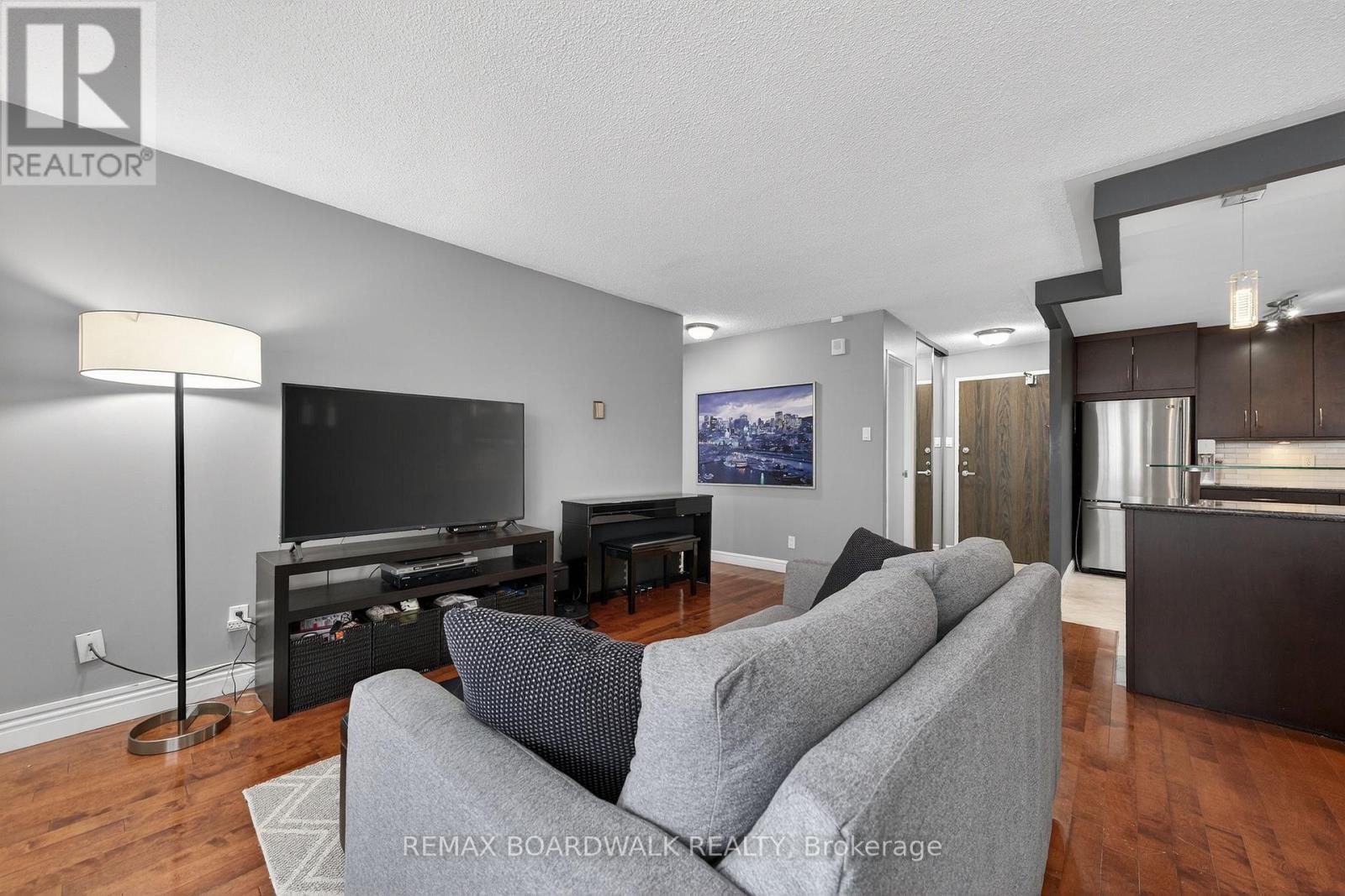 704 - 1785 Frobisher Lane, Ottawa, Ontario  K1G 3T7 - Photo 9 - X12915712