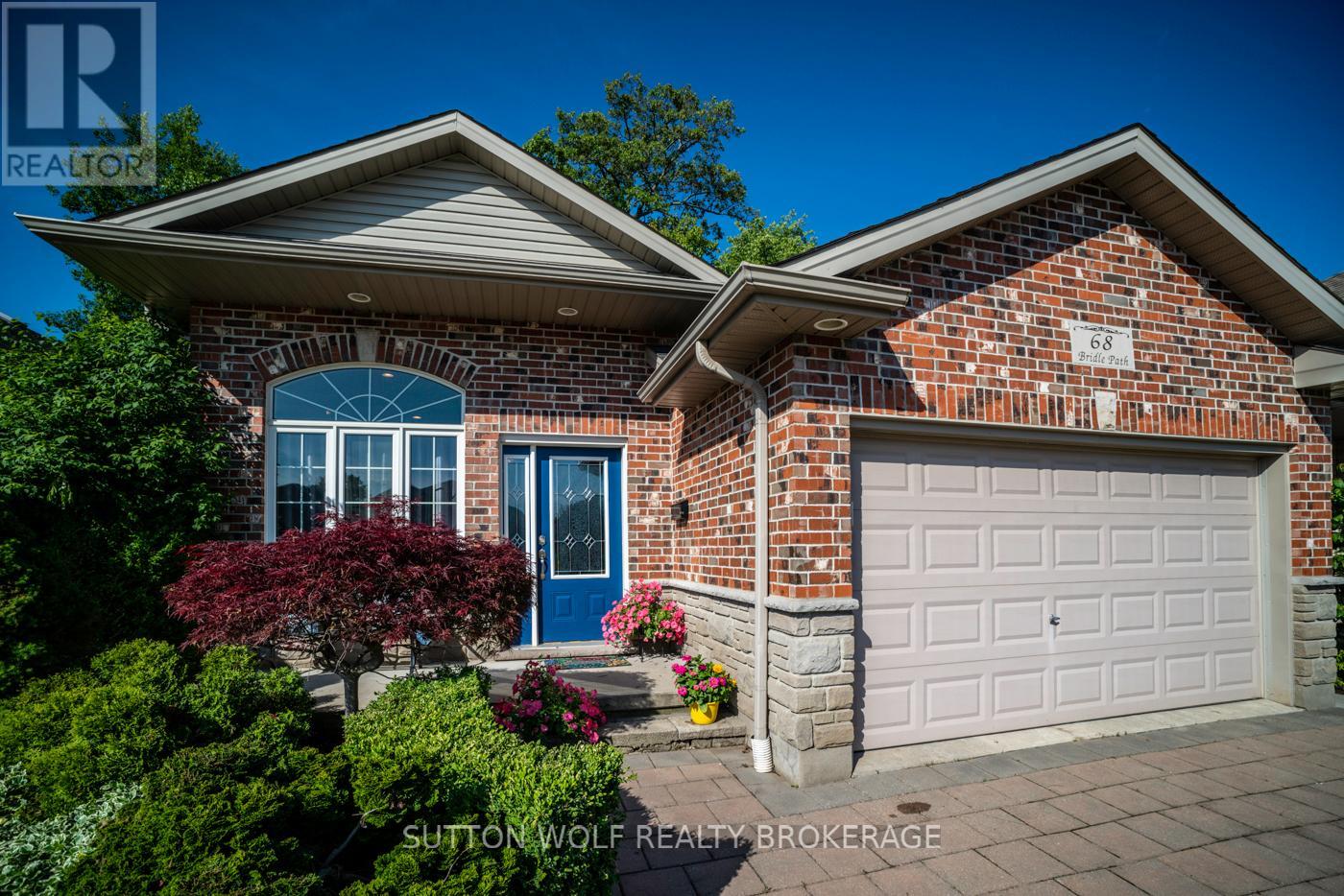 68 Bridle Path, Strathroy-Caradoc, Ontario  N7G 4M1 - Photo 2 - X12915726