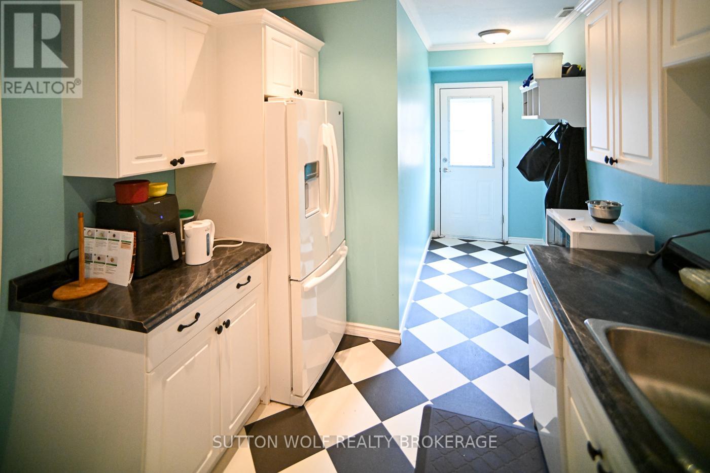 68 Bridle Path, Strathroy-Caradoc, Ontario  N7G 4M1 - Photo 23 - X12915726