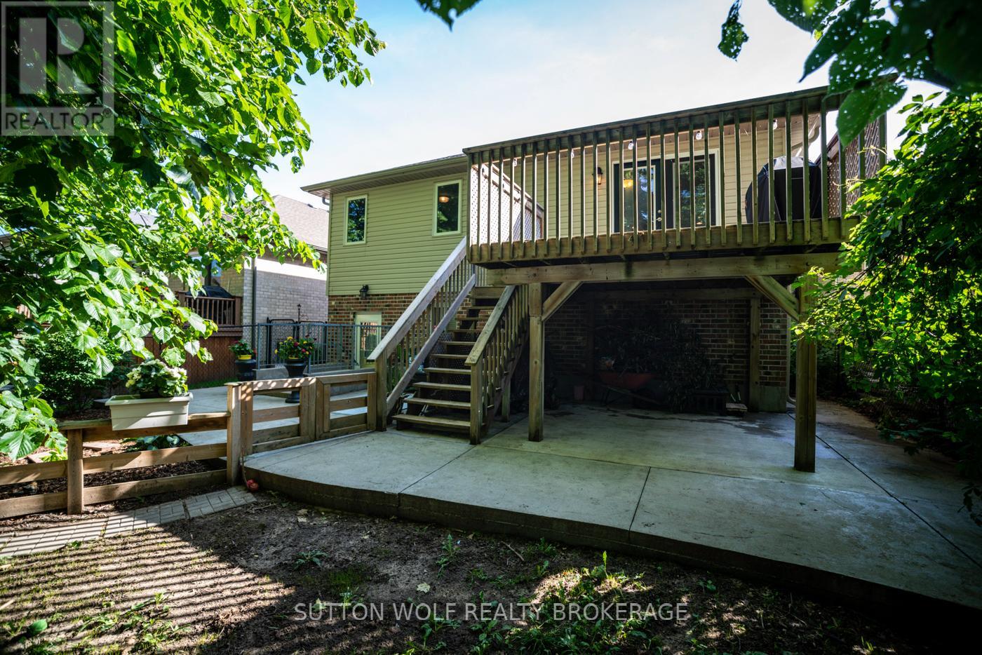 68 Bridle Path, Strathroy-Caradoc, Ontario  N7G 4M1 - Photo 4 - X12915726