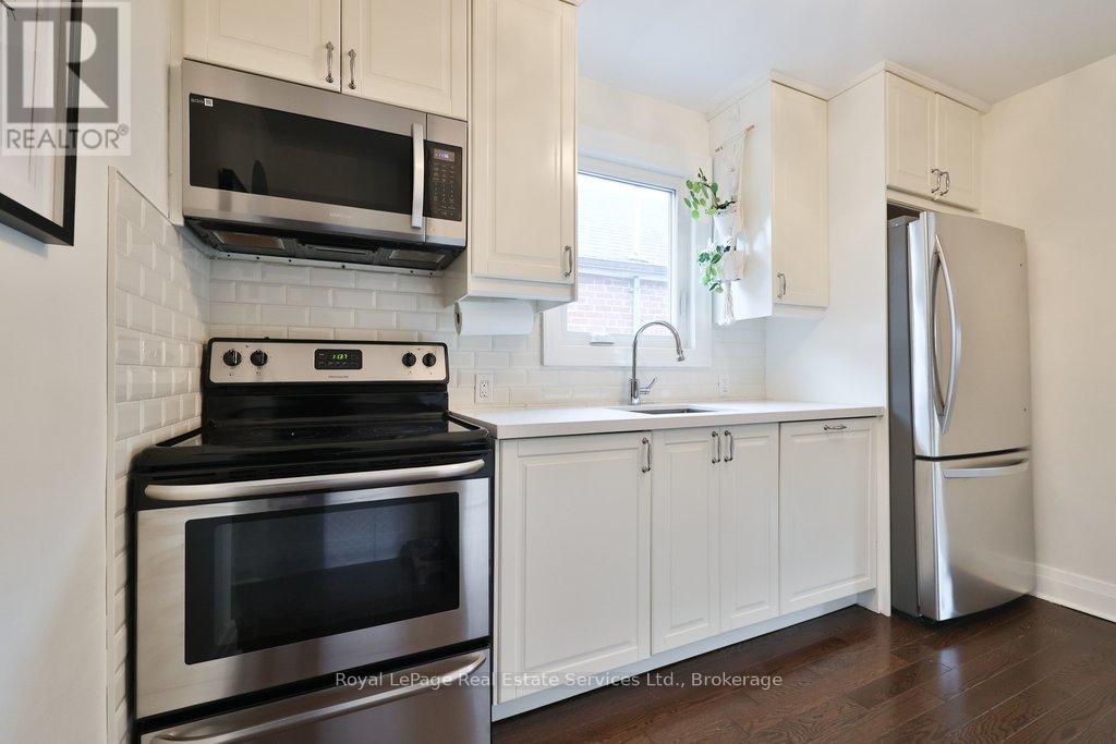 177 Cameron Avenue, Toronto, Ontario  M6M 1R8 - Photo 13 - W12915700