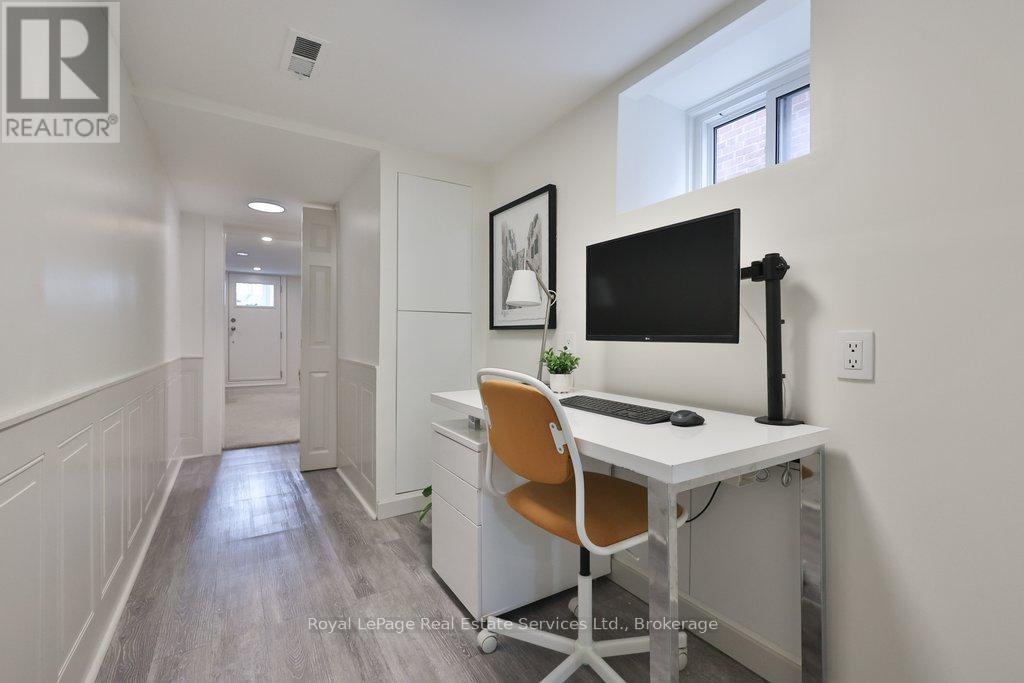 177 Cameron Avenue, Toronto, Ontario  M6M 1R8 - Photo 27 - W12915700