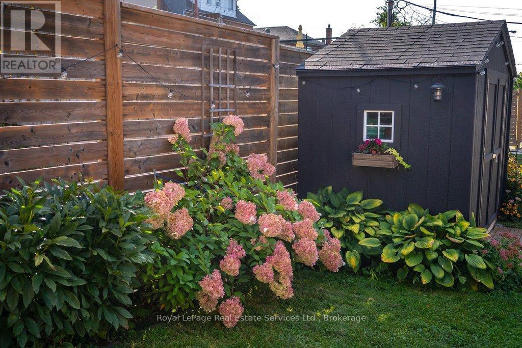 177 Cameron Avenue, Toronto, Ontario  M6M 1R8 - Photo 39 - W12915700