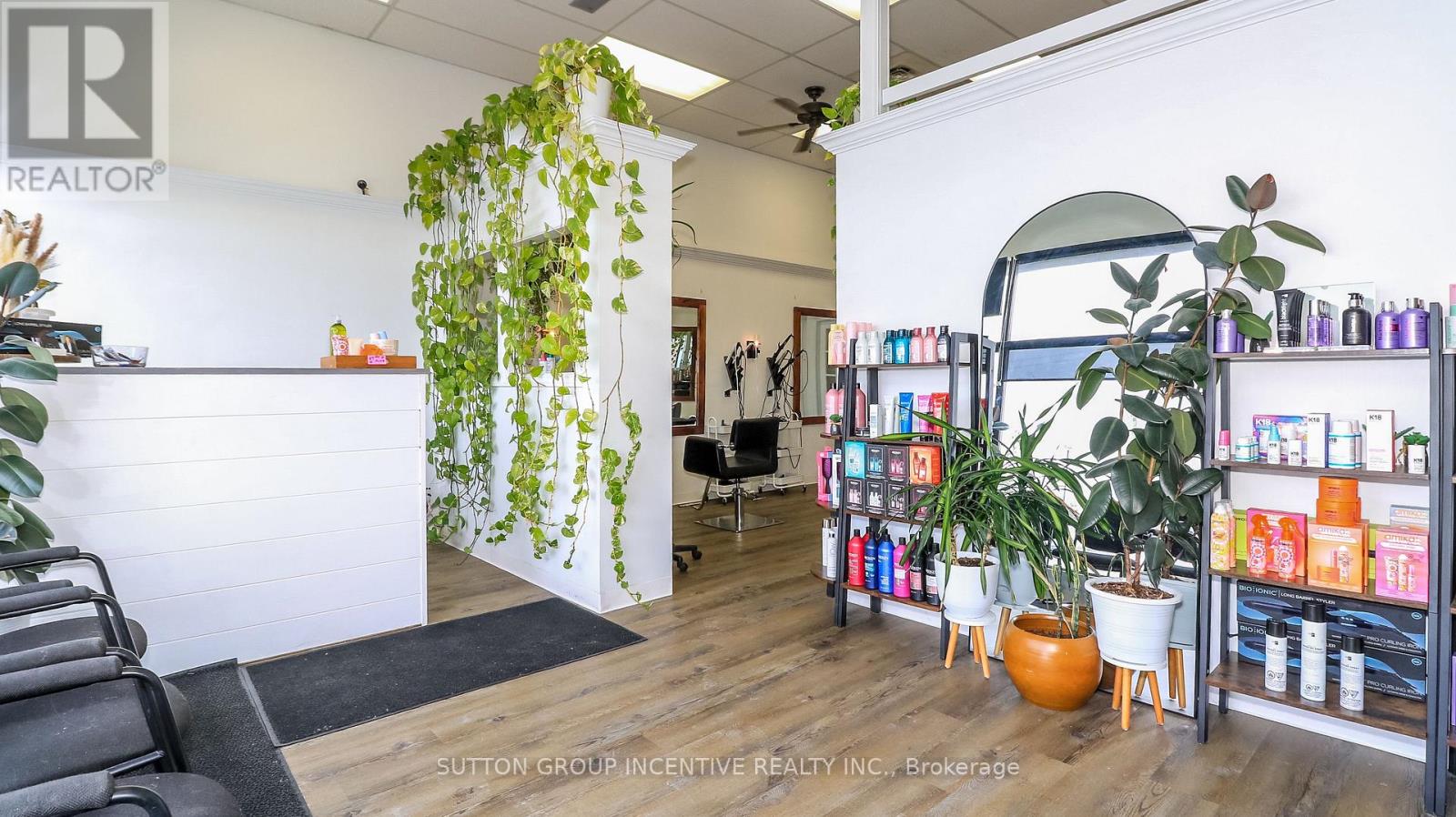 515 - 34 Cedar Pointe Drive, Barrie, Ontario  L4N 5R7 - Photo 3 - S12897992