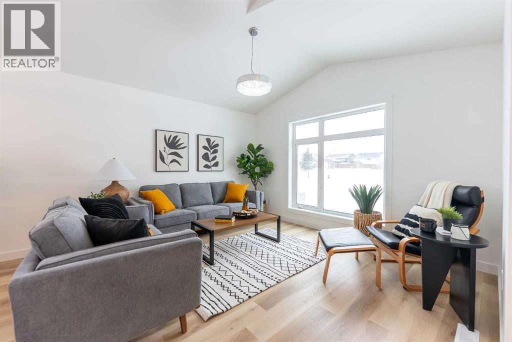 4812 55 Avenue, Bentley, Alberta  T0C 0E2 - Photo 4 - A2292138