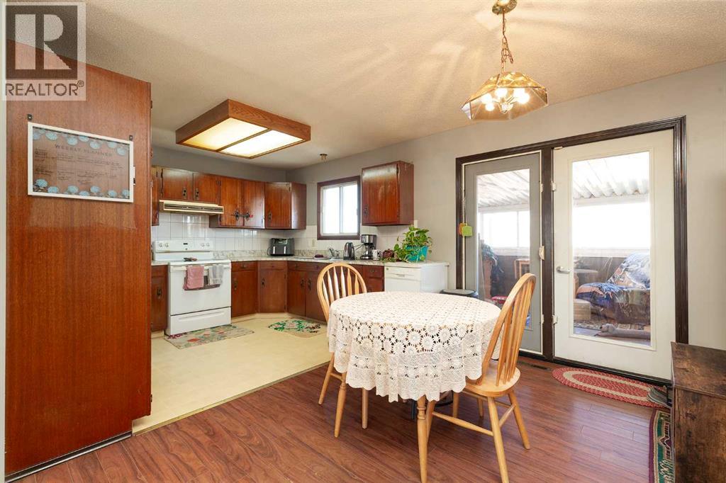 553 11 Street, Fort Macleod, Alberta  T0L 0Z0 - Photo 7 - A2292036