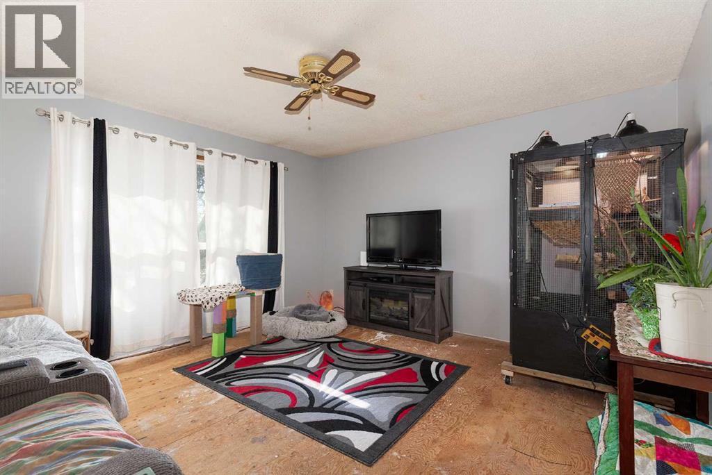 553 11 Street, Fort Macleod, Alberta  T0L 0Z0 - Photo 5 - A2292036