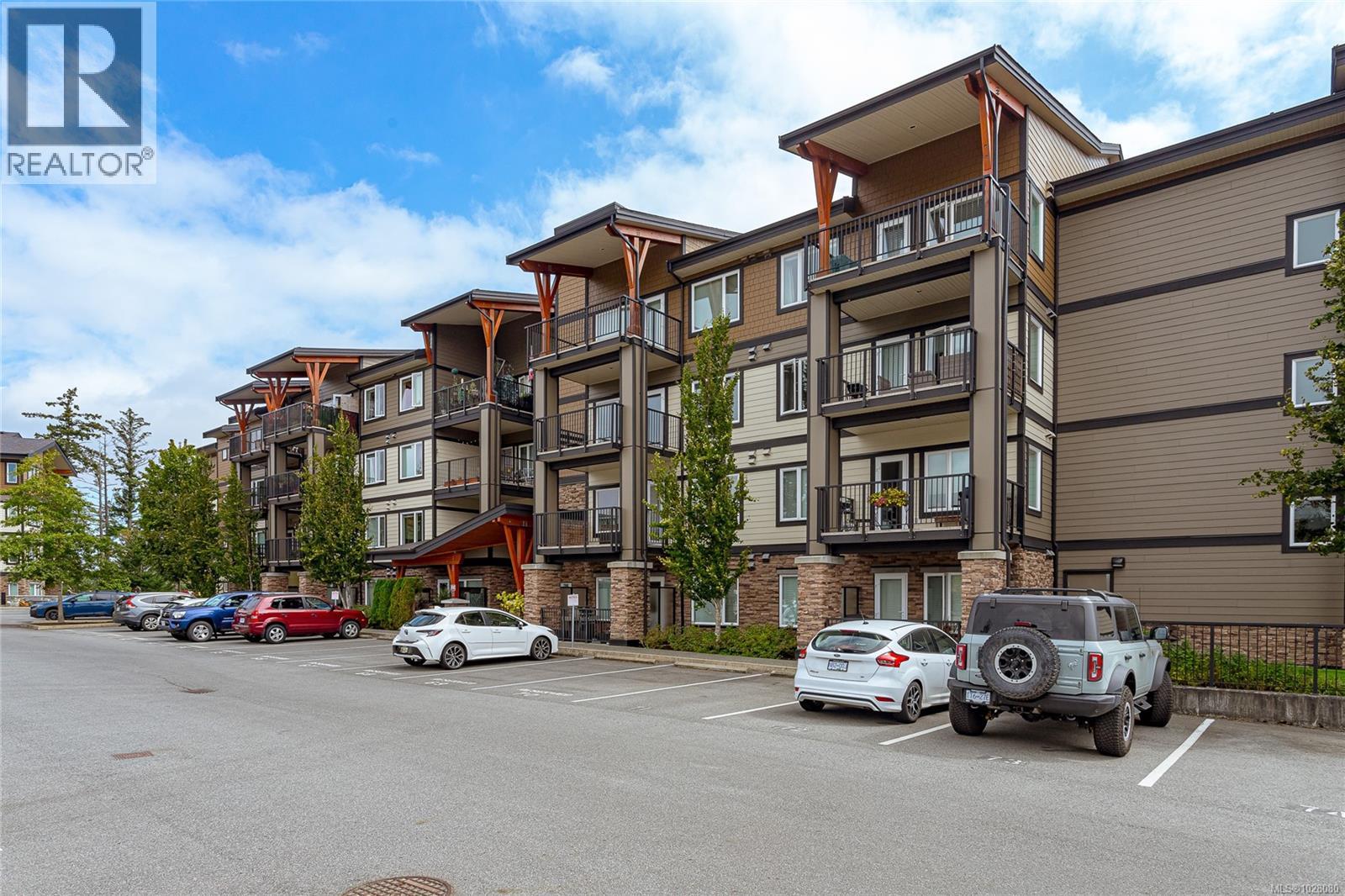 303 286 Wilfert Rd, View Royal, British Columbia