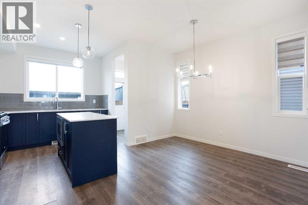 16 Creekstone Drive Sw, Calgary, Alberta  T2X 4Z5 - Photo 8 - A2281800