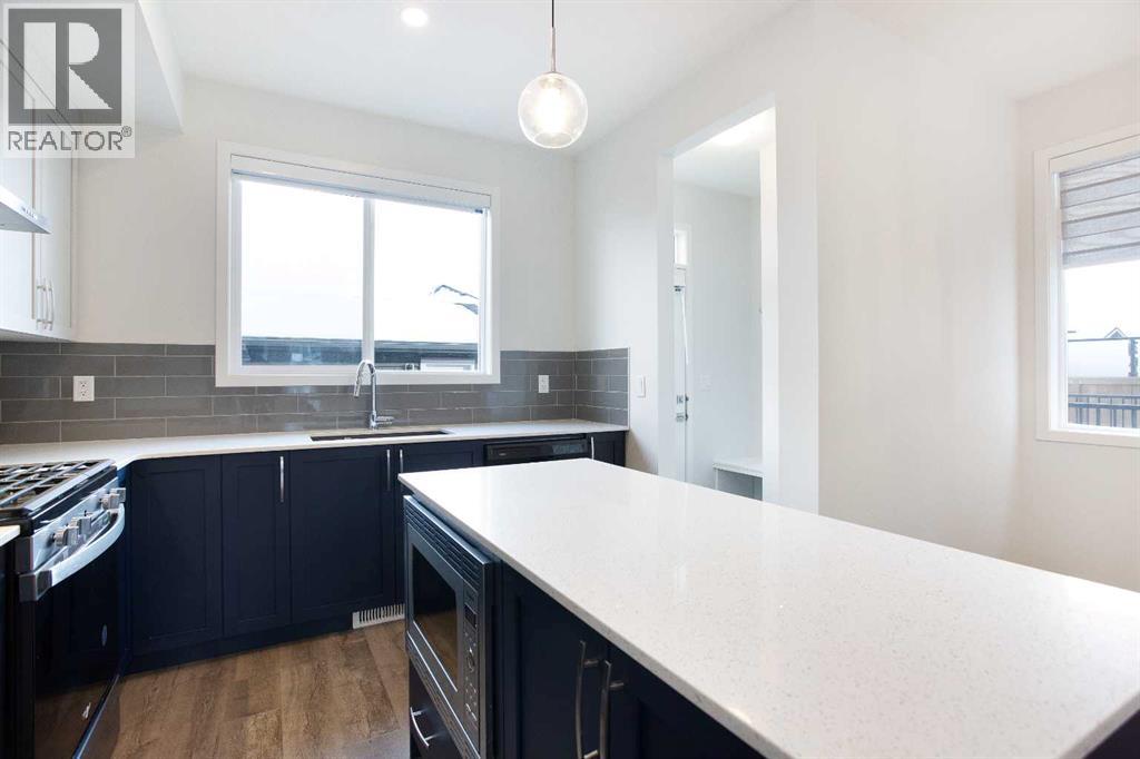 16 Creekstone Drive Sw, Calgary, Alberta  T2X 4Z5 - Photo 15 - A2281800