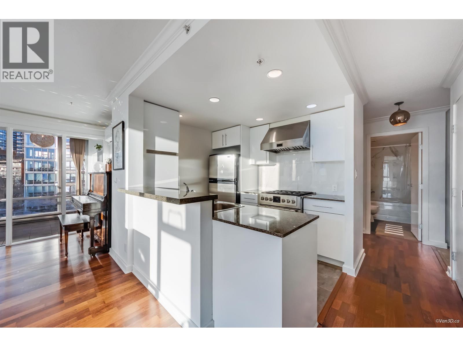 606 455 Beach Crescent, Vancouver, British Columbia  V6Z 3E5 - Photo 8 - R3102922