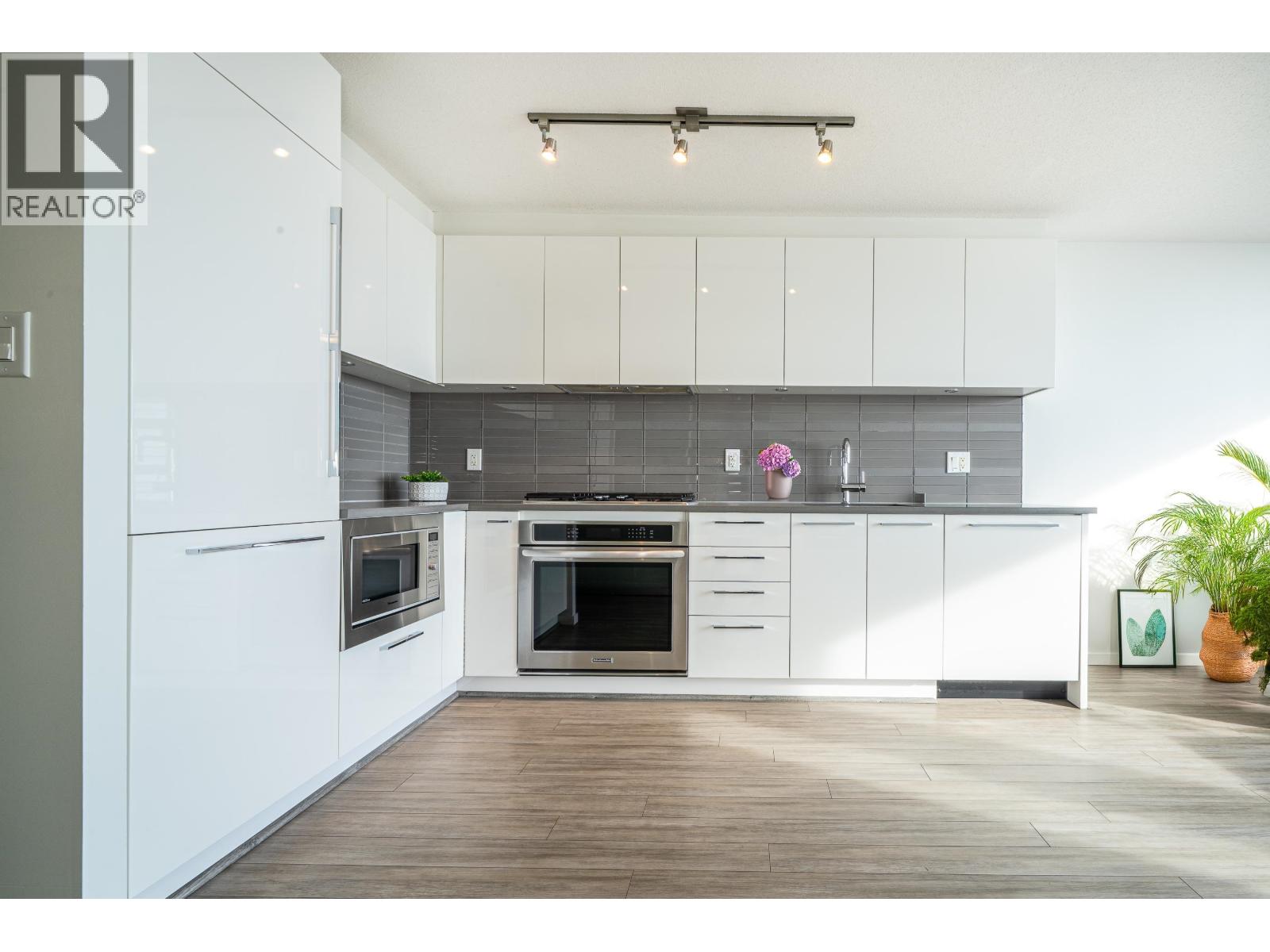 3301 6658 Dow Avenue, Burnaby, British Columbia  V5H 0C7 - Photo 13 - R3102925