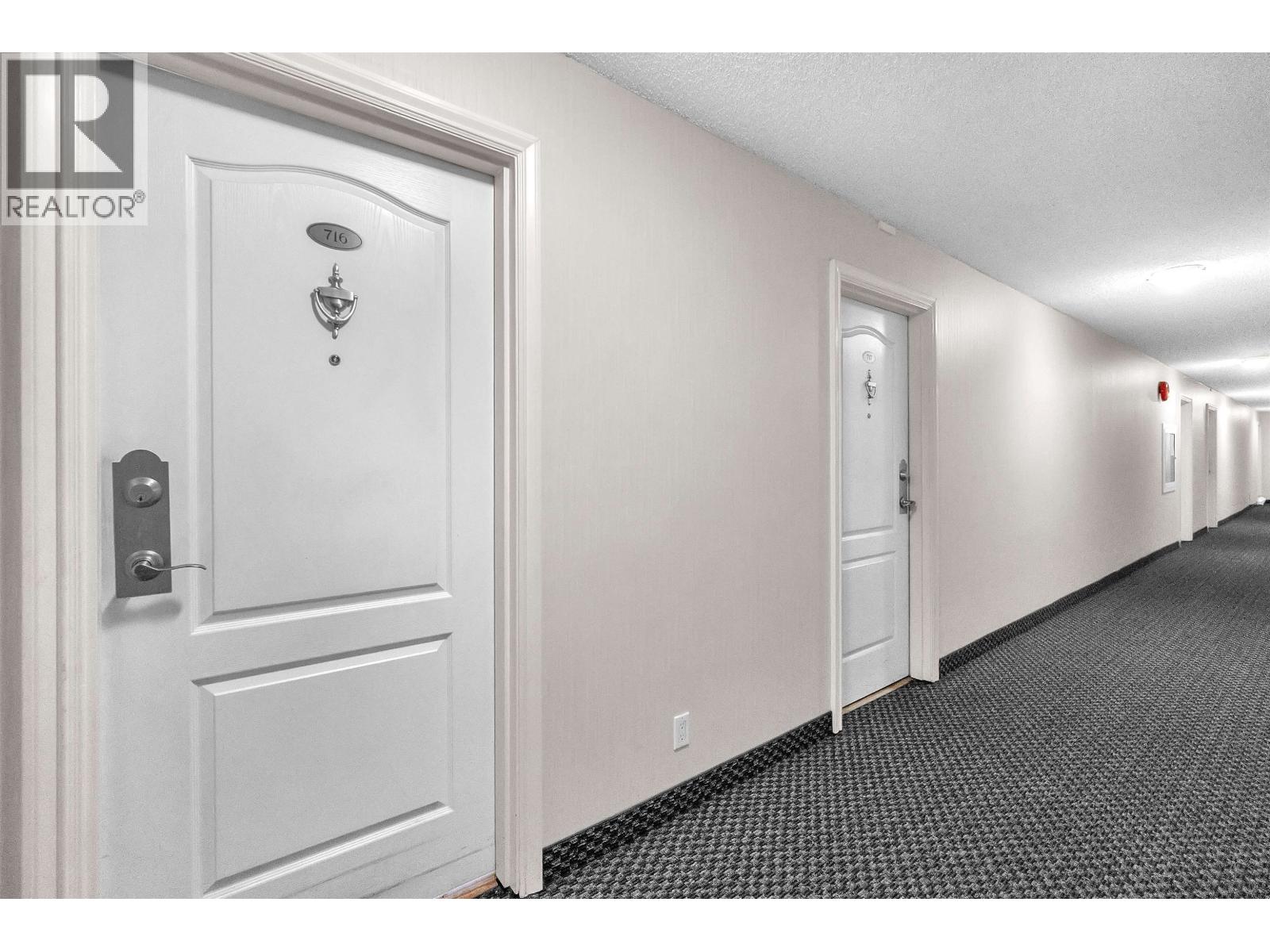 716 2012 Fullerton Avenue, North Vancouver, British Columbia  V7P 3E3 - Photo 14 - R3102957