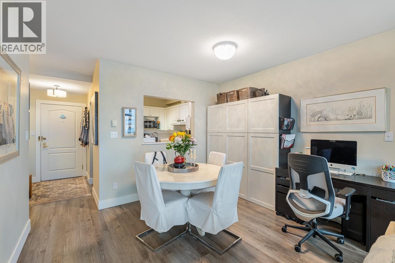 903 140 E 14th Street, North Vancouver, British Columbia  V7L 2N3 - Photo 15 - R3102966