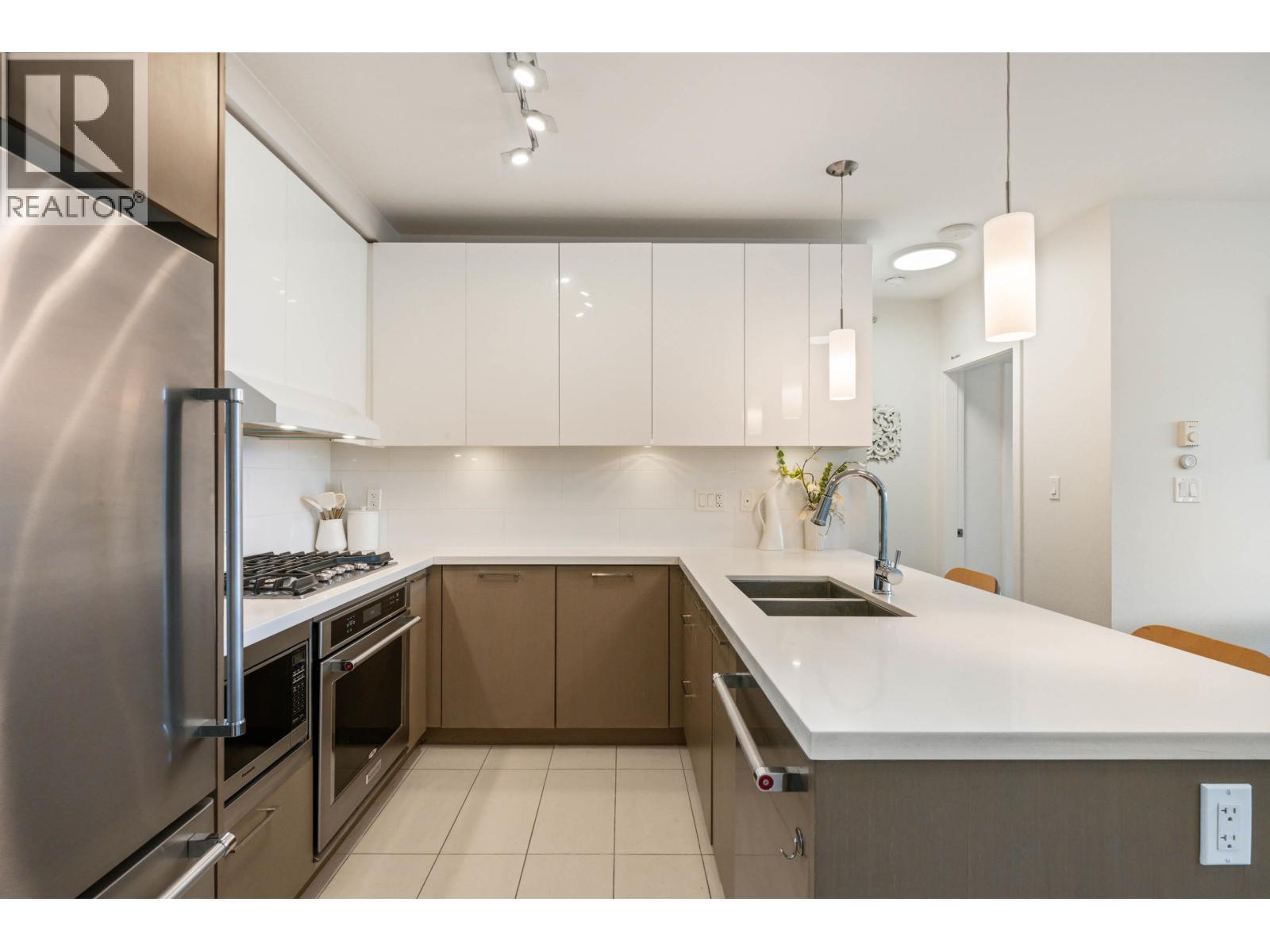 2601 3080 Lincoln Avenue, Coquitlam, British Columbia  V3B 7L9 - Photo 13 - R3102979