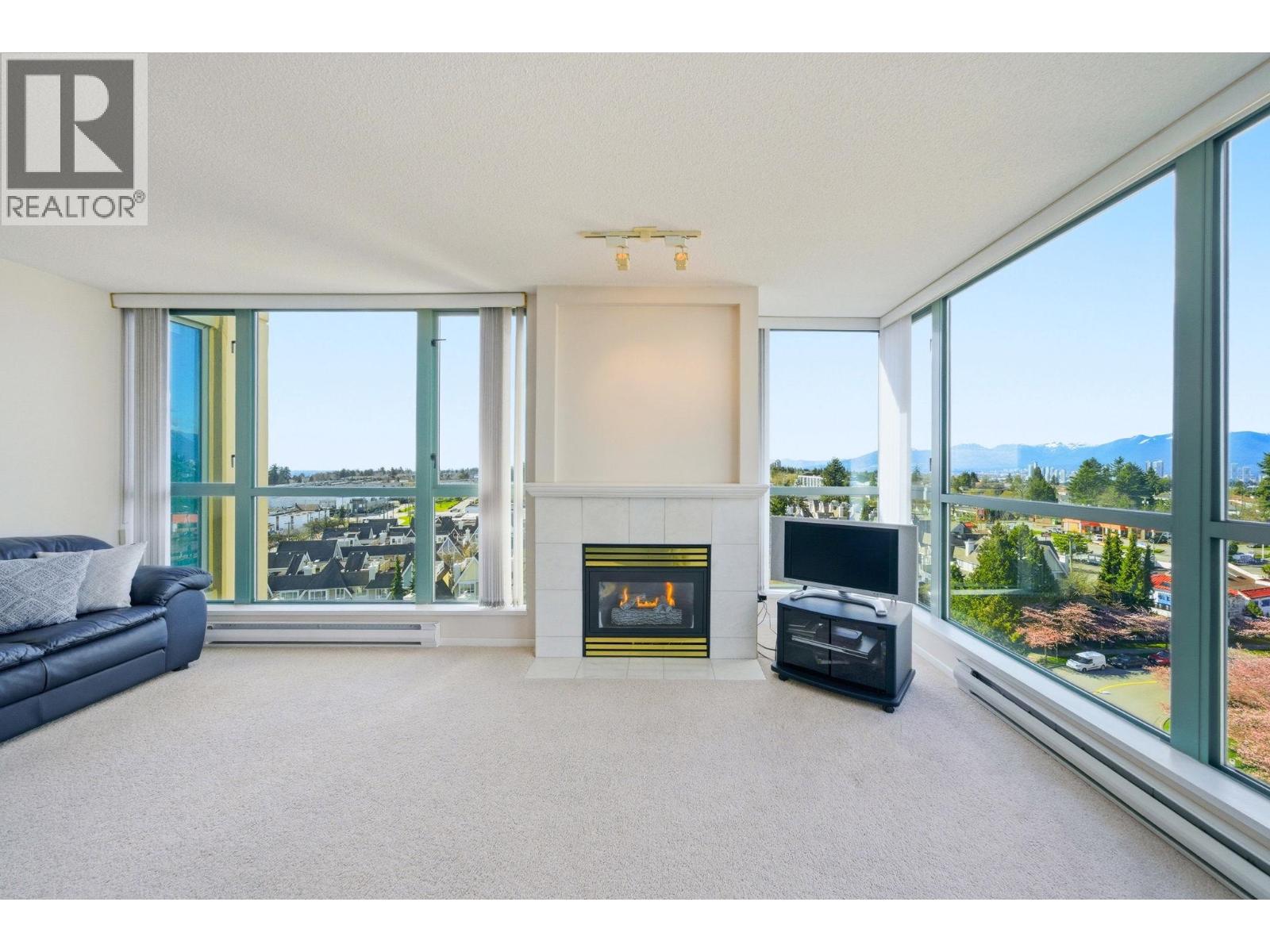 1003 6622 Southoaks Crescent, Burnaby, British Columbia  V5E 4K2 - Photo 3 - R3102981