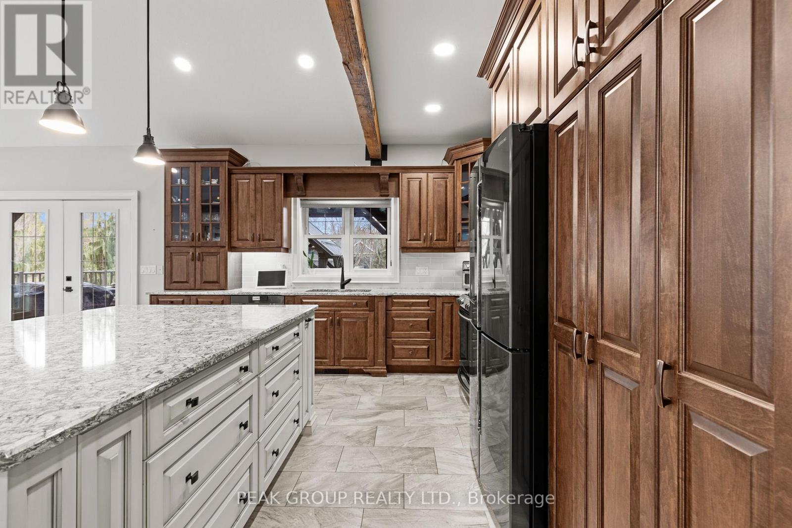 662 Foss Road, Pelham (Fenwick), Ontario  L0S 1C0 - Photo 11 - X12915752