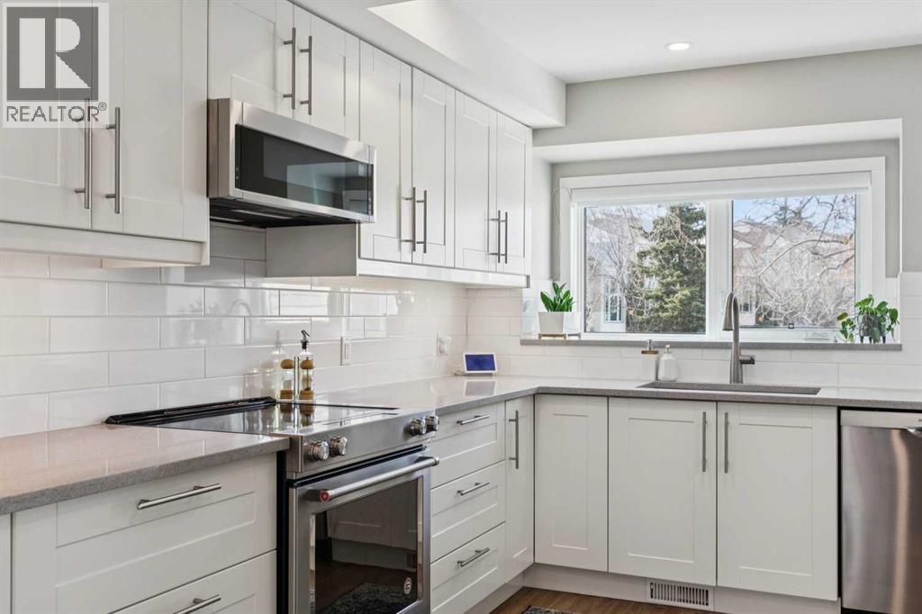 245 Sandringham Road Nw, Calgary, Alberta  T3K 3Z1 - Photo 8 - A2294154