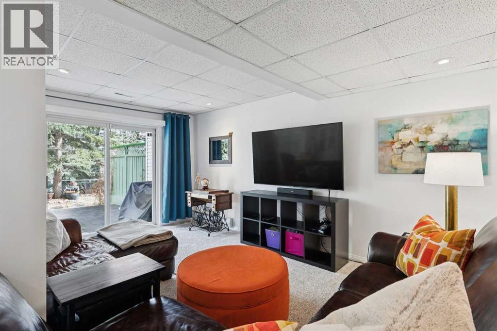 245 Sandringham Road Nw, Calgary, Alberta  T3K 3Z1 - Photo 35 - A2294154