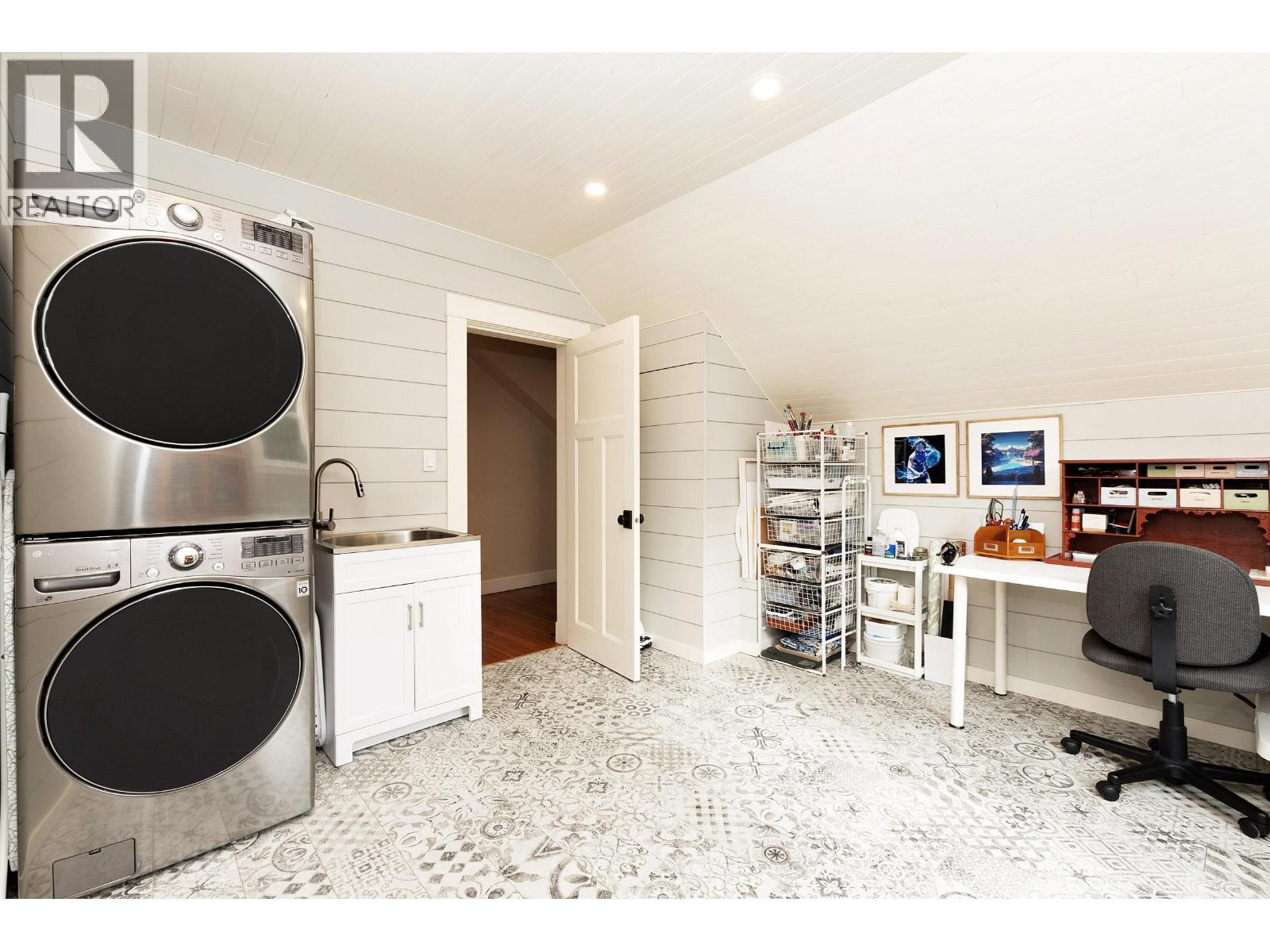 2209 St. George Street, Port Moody, British Columbia  V3H 2G1 - Photo 30 - R3102962