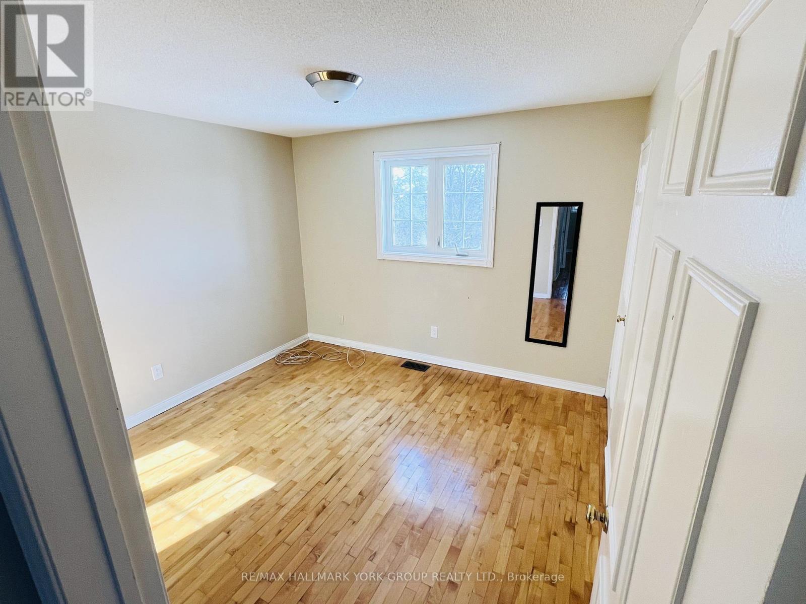 191 Burton Grove, King, Ontario  L7B 1C7 - Photo 17 - N12754264