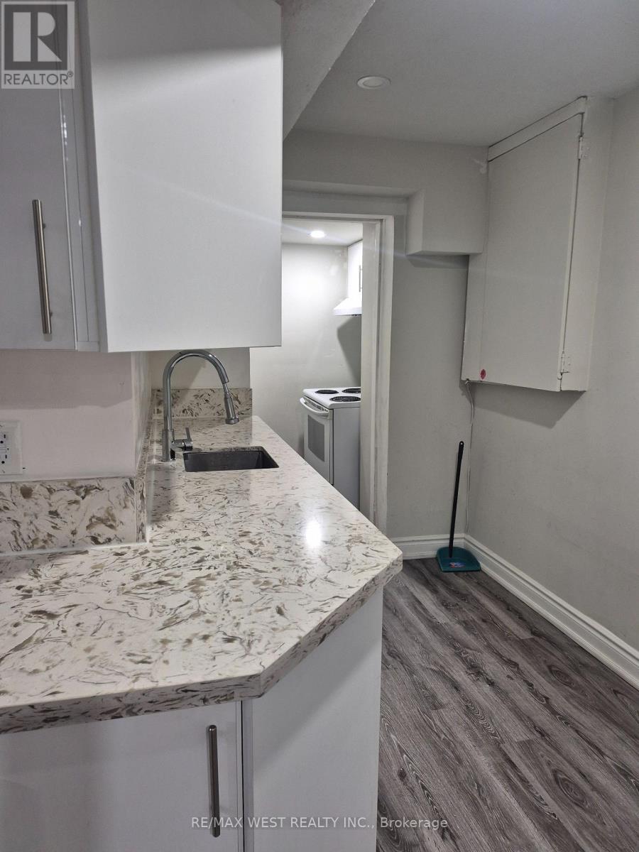 Basement - 28 Pennsylvania Avenue, Brampton, Ontario  L6Y 4N7 - Photo 2 - W12911850