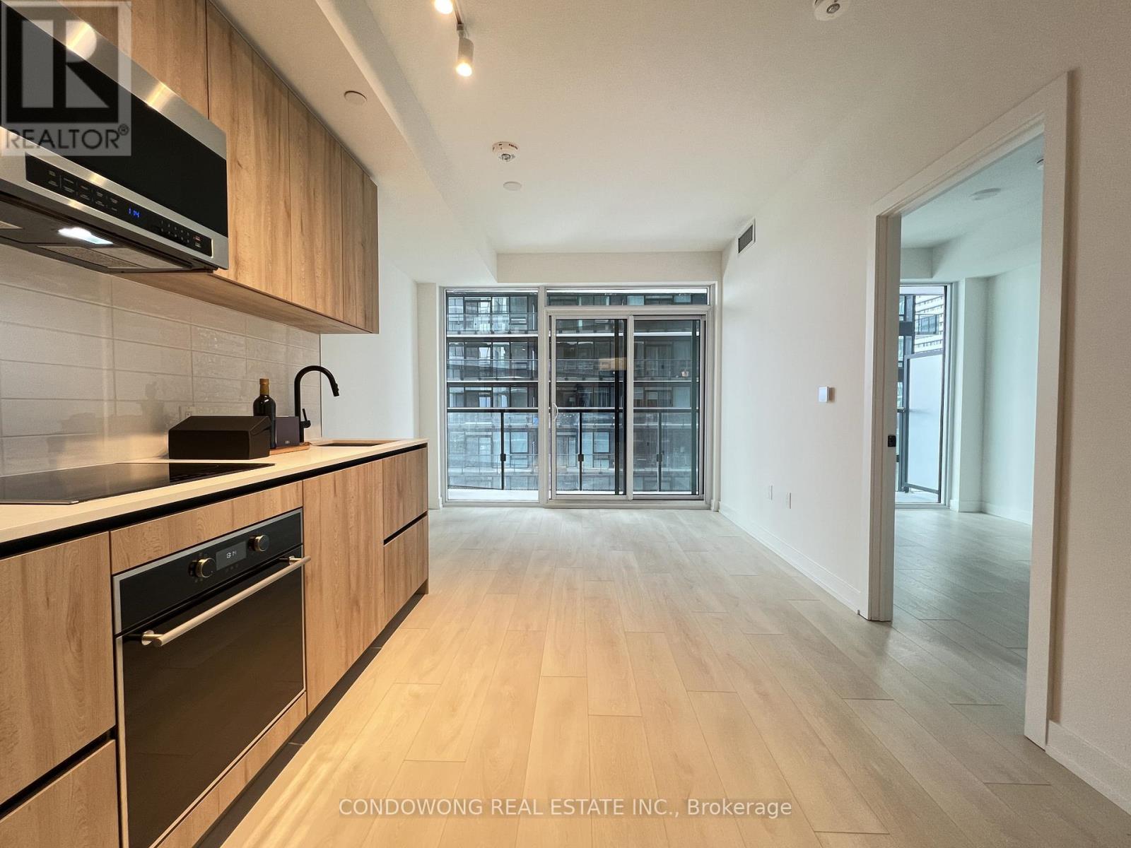 2313 - 117 Broadway Avenue, Toronto, Ontario M4P 1V3 - Photo 2 - C12915668