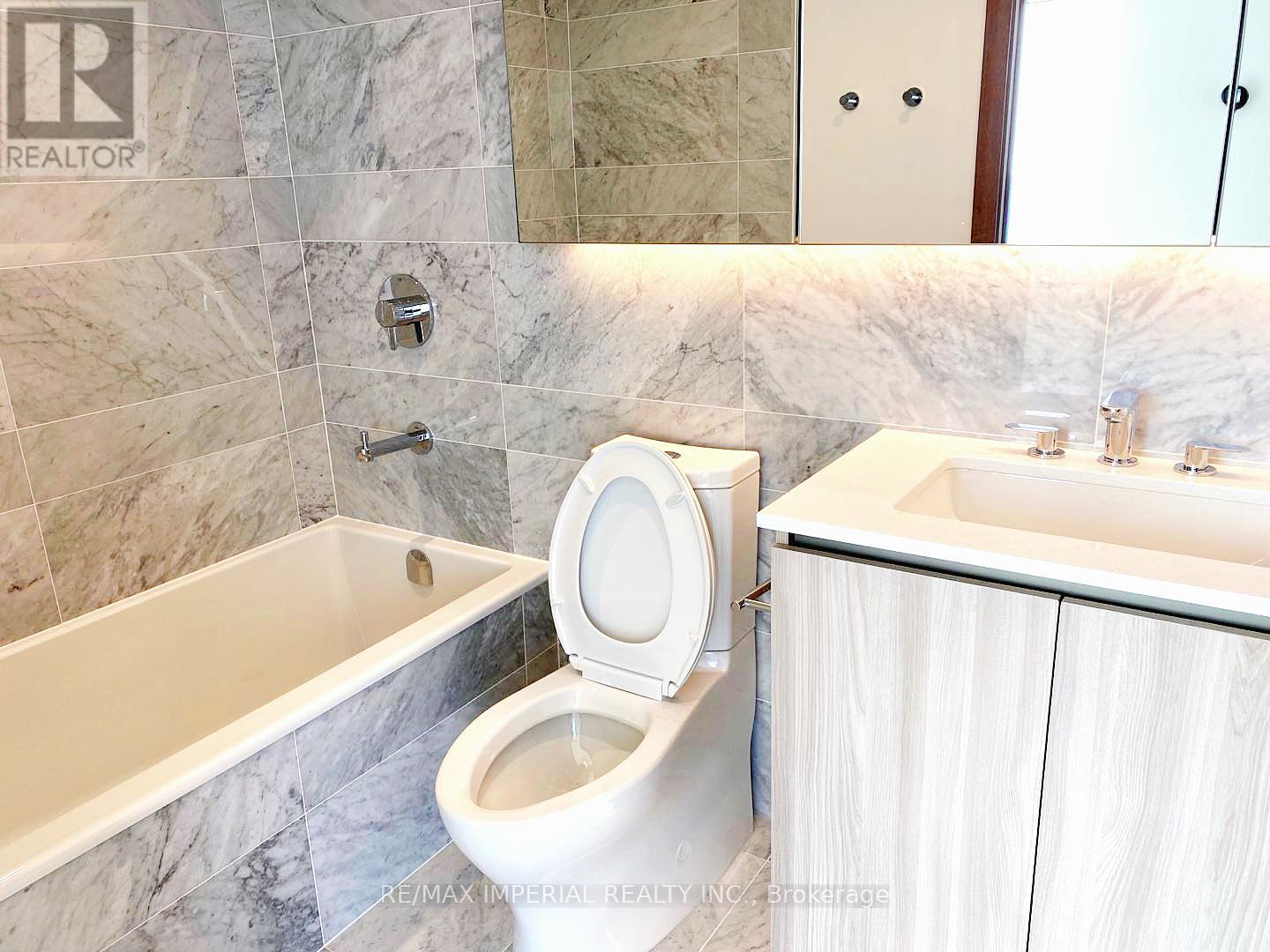 1902 - 17 Bathurst Street, Toronto, Ontario  M6A 2E1 - Photo 15 - C12915714