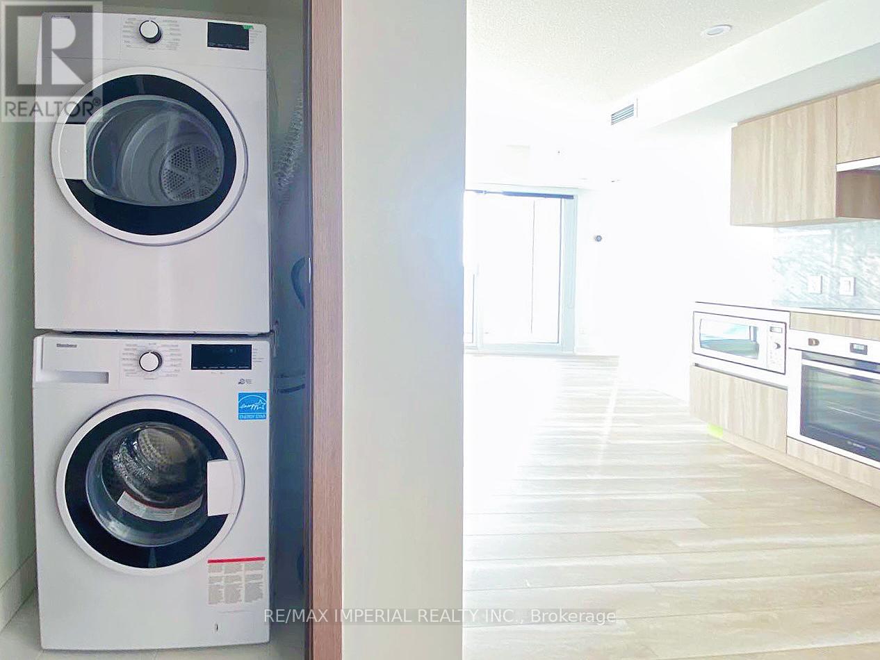 1902 - 17 Bathurst Street, Toronto, Ontario  M6A 2E1 - Photo 7 - C12915714