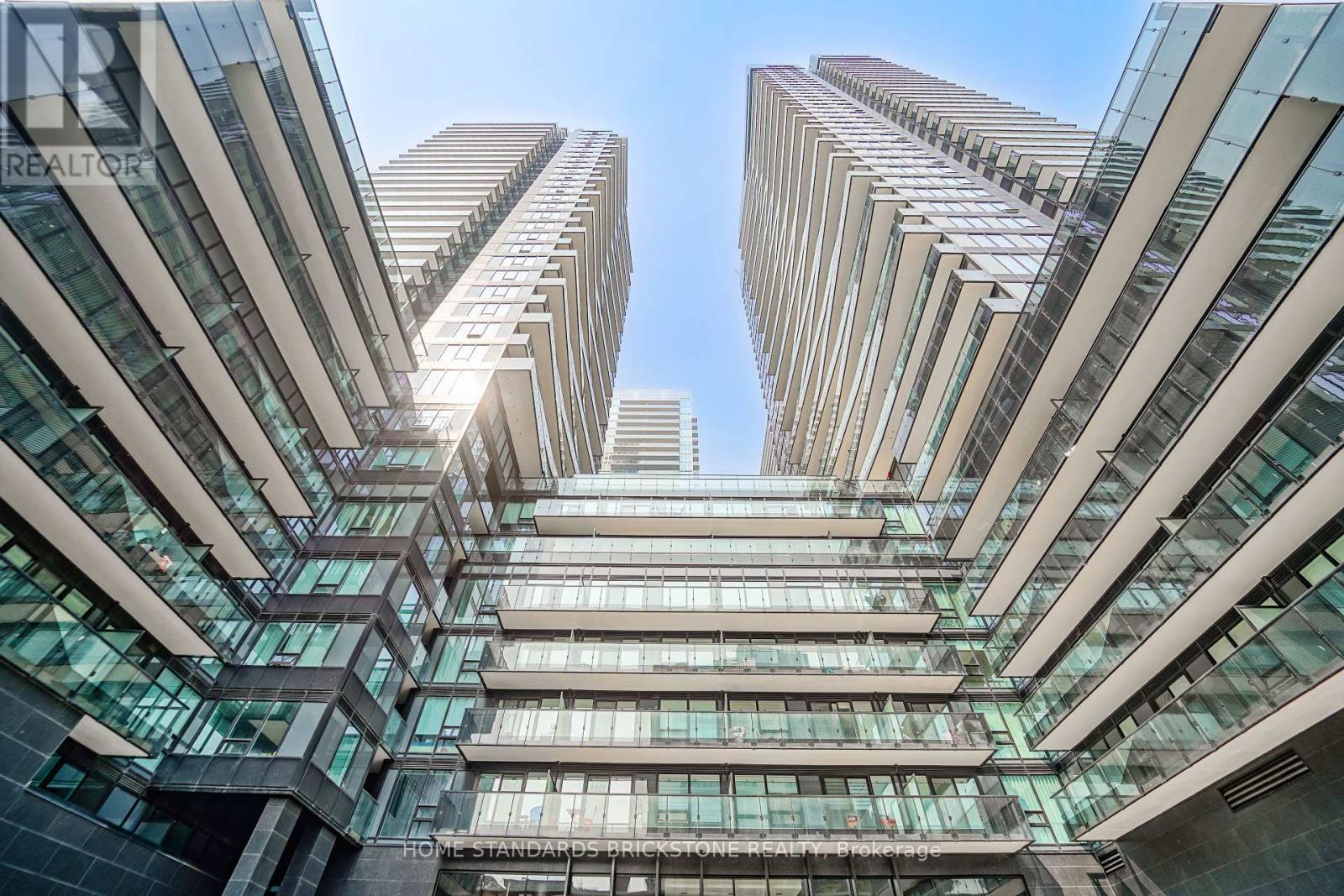 1705 - 117 Broadway Avenue, Toronto, Ontario M4P 1V3 - Photo 2 - C12915744