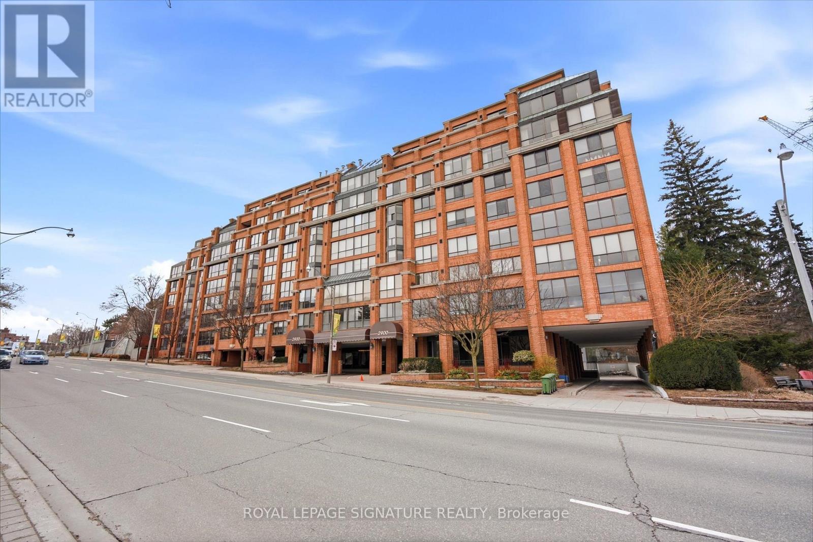 101 - 2900 YONGE STREET, Toronto, Ontario