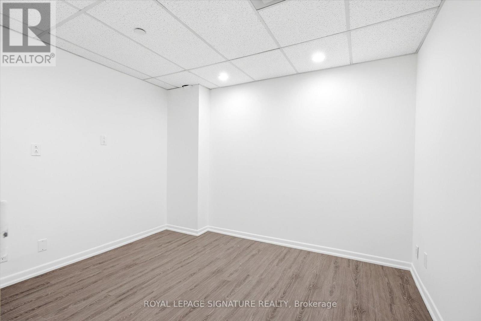 101 - 2900 Yonge Street, Toronto, Ontario  M4N 3N8 - Photo 15 - C12915750