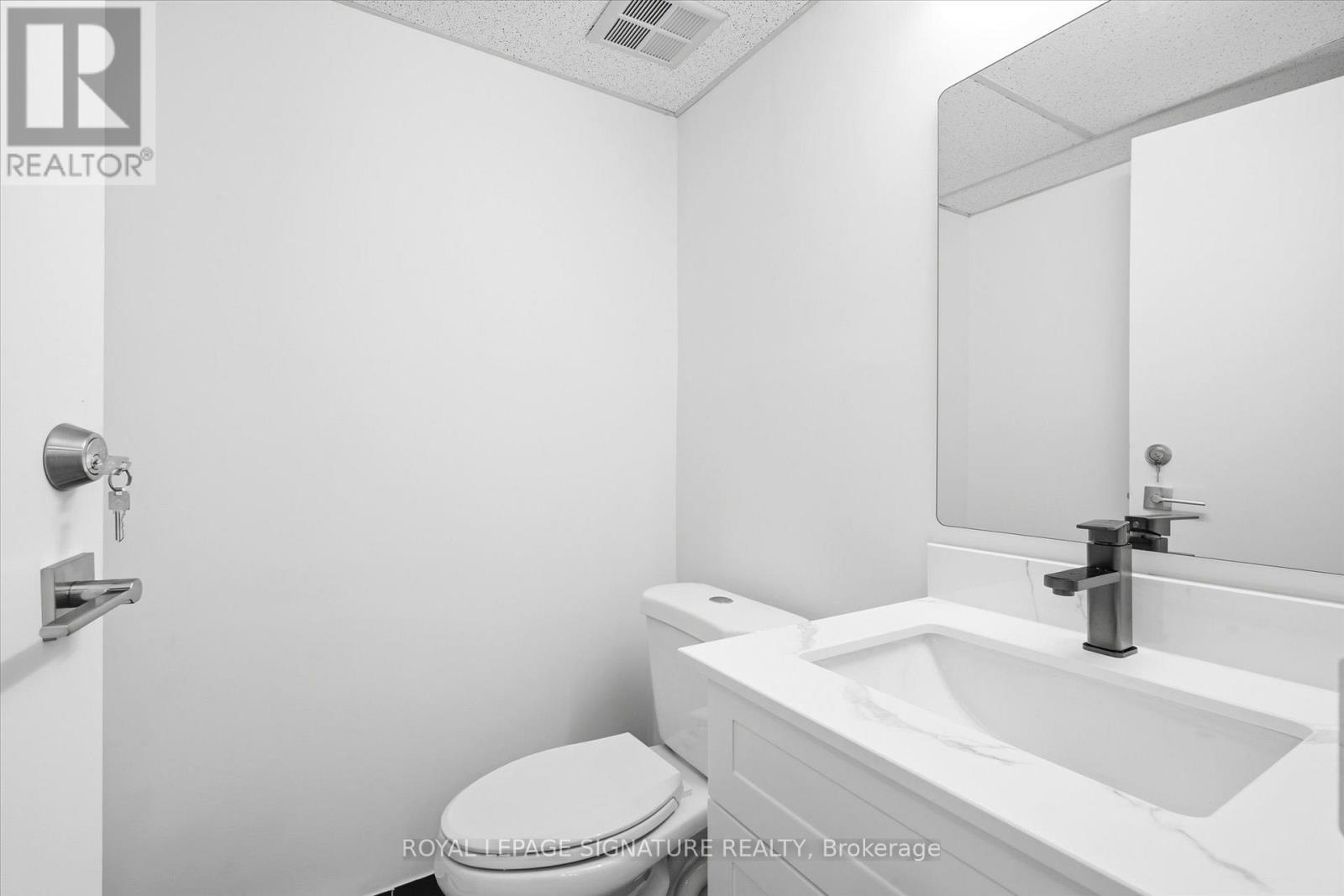 101 - 2900 Yonge Street, Toronto, Ontario  M4N 3N8 - Photo 20 - C12915750