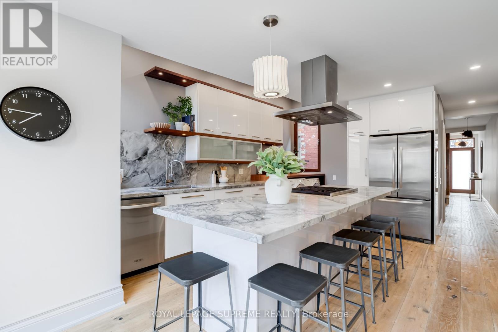 2 Plymouth Avenue, Toronto, Ontario  M6J 1Z1 - Photo 15 - C12915780