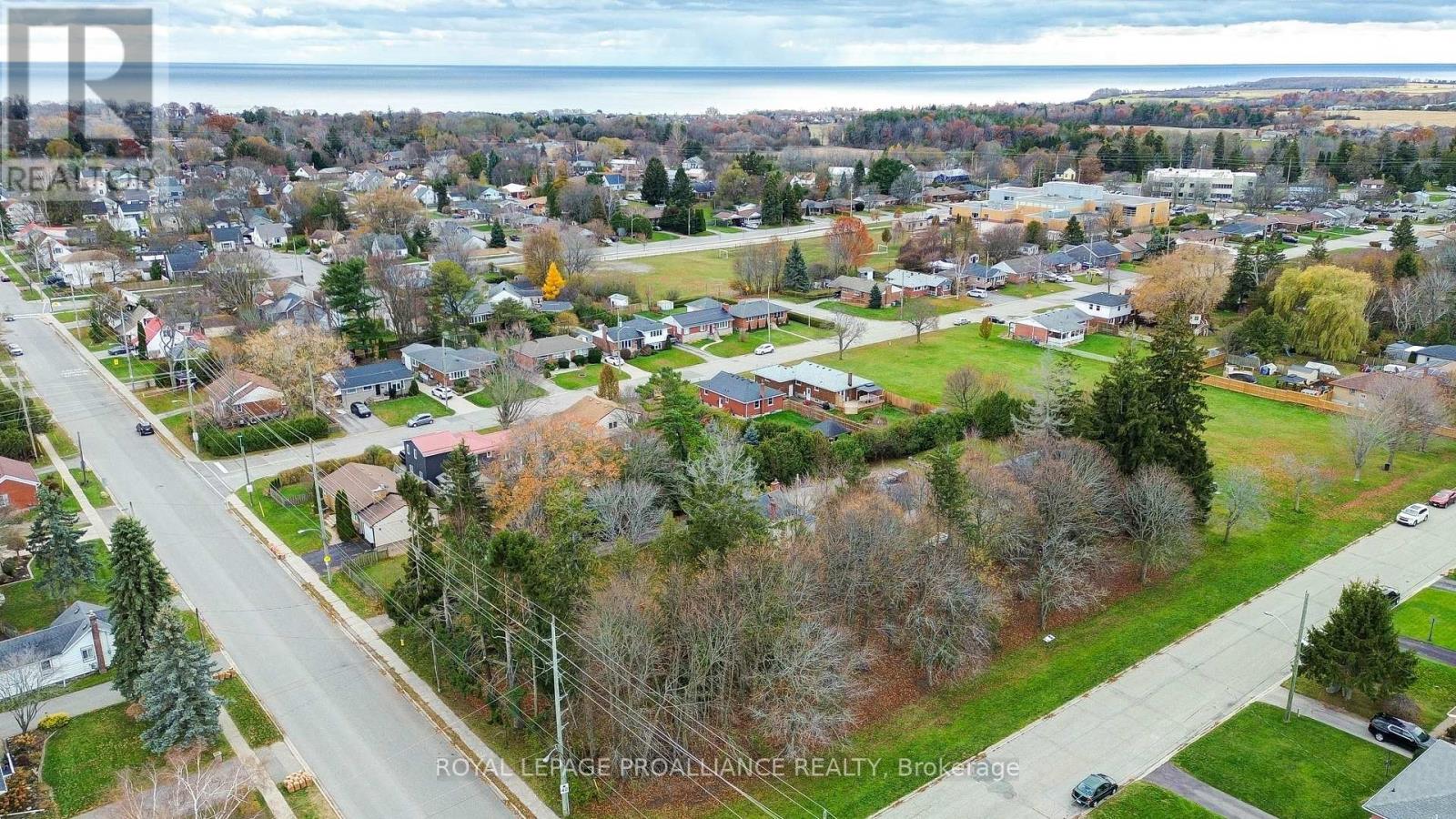 198 Victoria Street N, Port Hope, Ontario  L1A 3N3 - Photo 9 - X12476384
