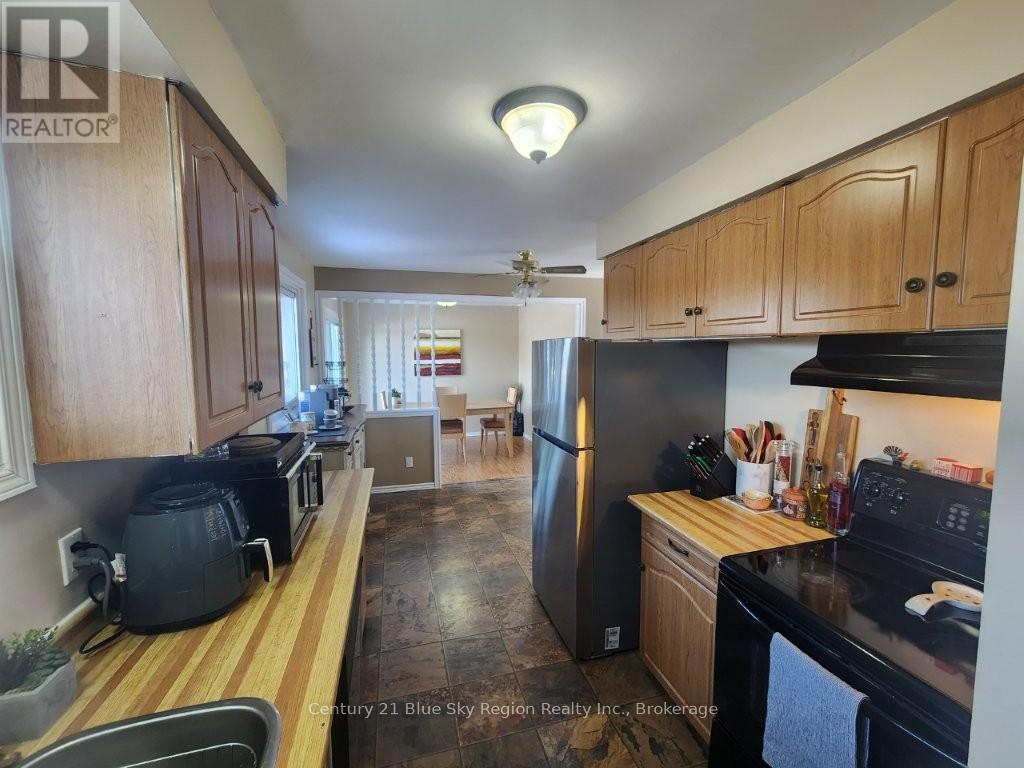 62 Joseph Street, North Bay, Ontario  P1A 1M1 - Photo 5 - X12915758