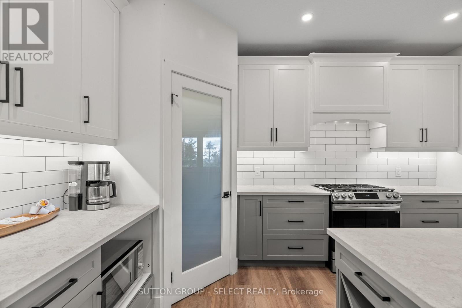 33977 Kildeer Drive, Bluewater, Ontario  N0M 1N0 - Photo 11 - X12519658