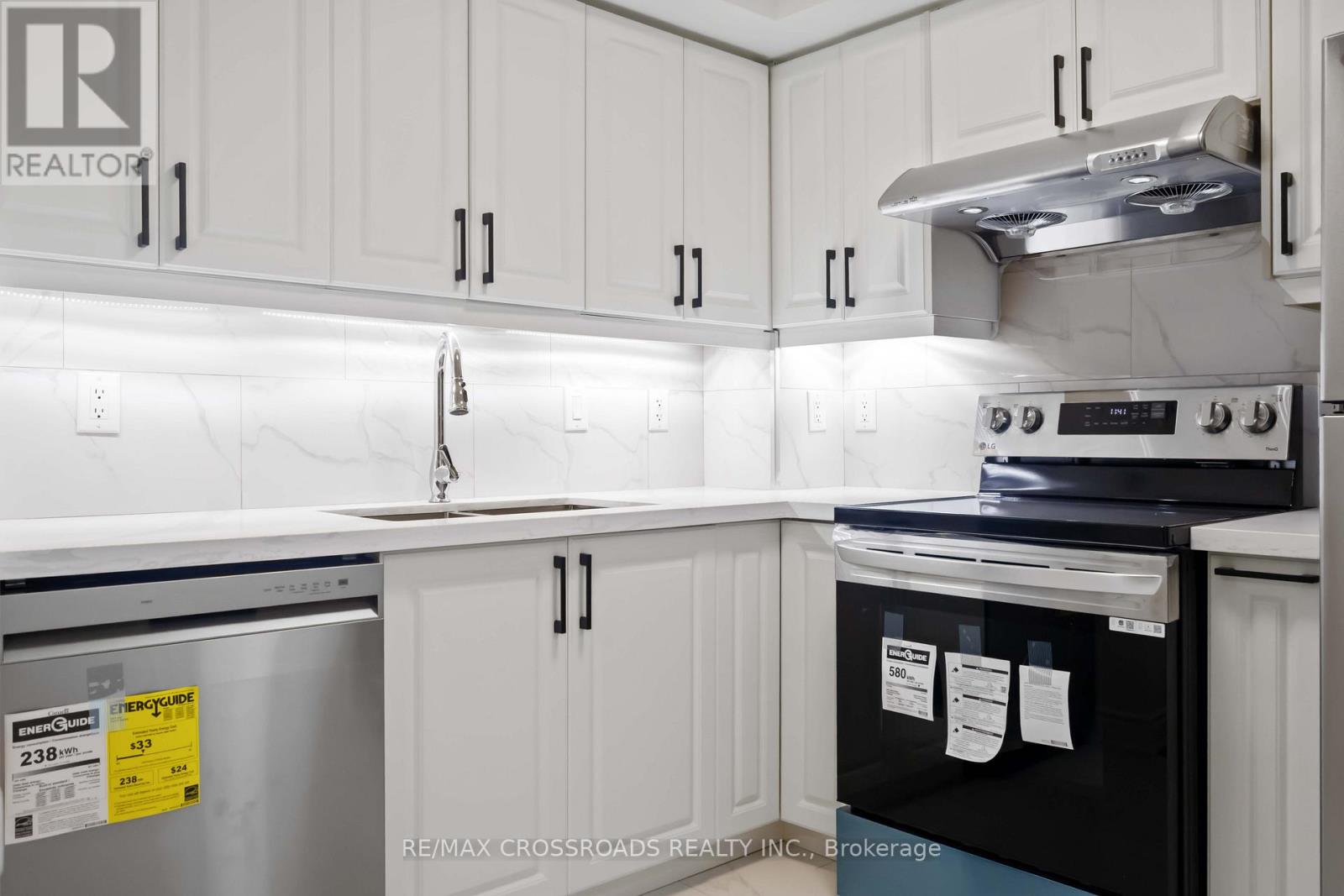 303 - 5225 Finch Avenue E, Toronto, Ontario  M1S 5W8 - Photo 17 - E12915736