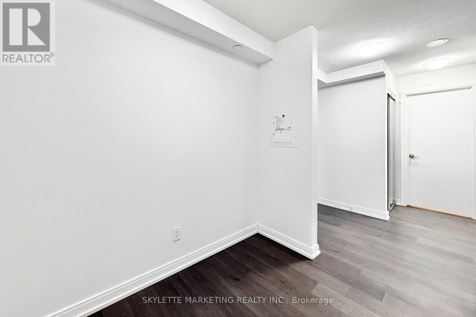 1806 - 255 Village Green Square, Toronto, Ontario  M1S 0L7 - Photo 10 - E12915740