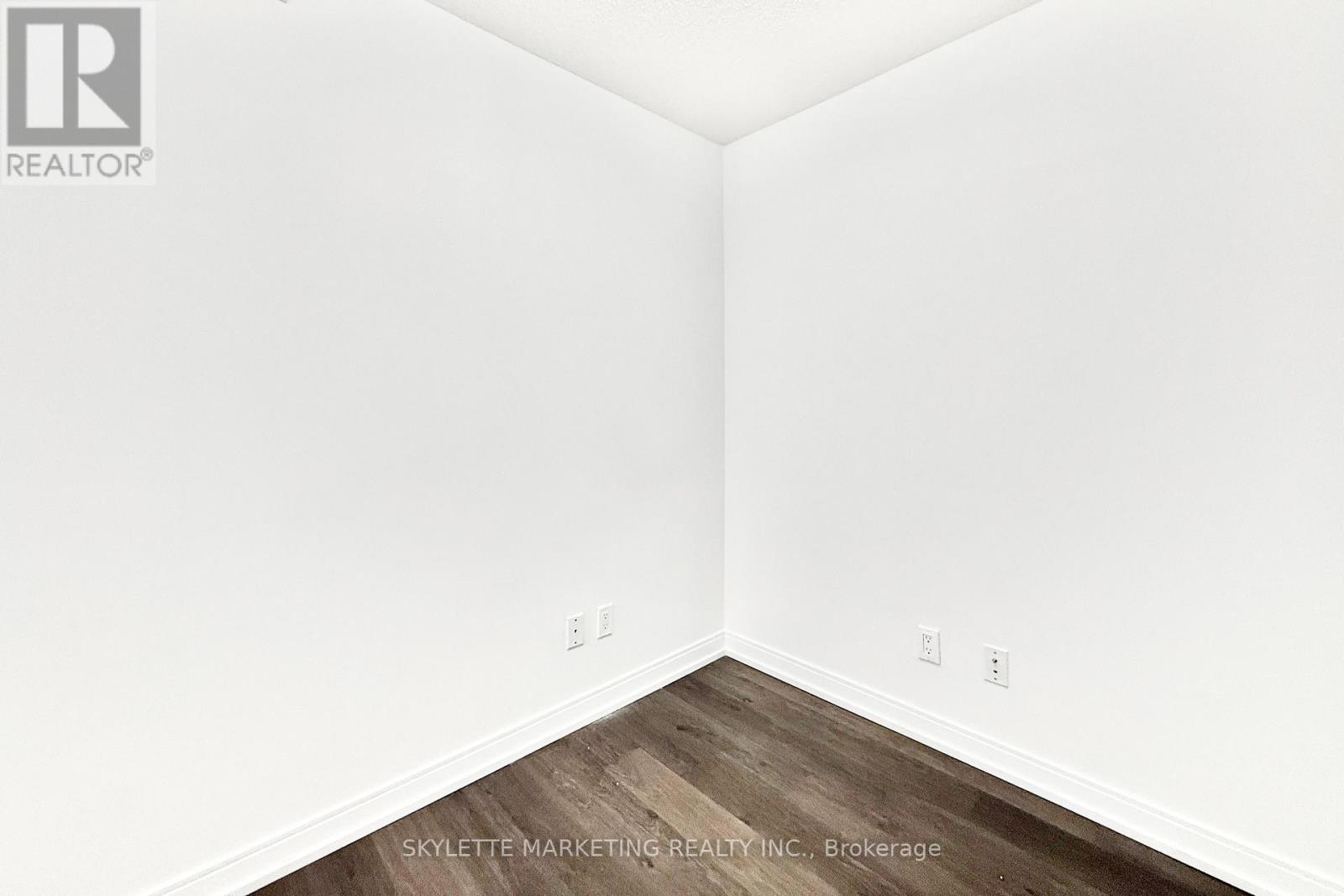 1806 - 255 Village Green Square, Toronto, Ontario  M1S 0L7 - Photo 11 - E12915740