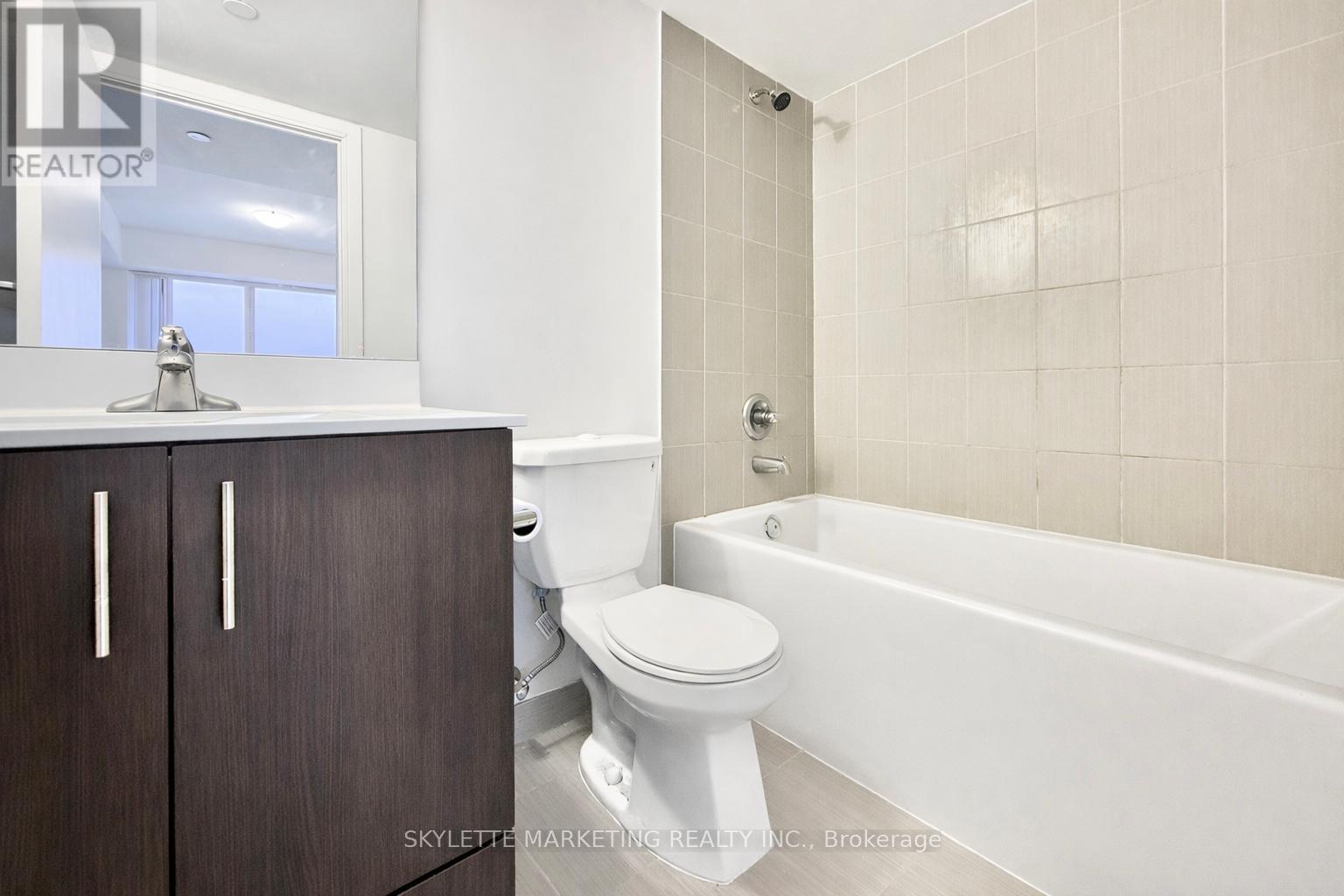 1806 - 255 Village Green Square, Toronto, Ontario  M1S 0L7 - Photo 17 - E12915740
