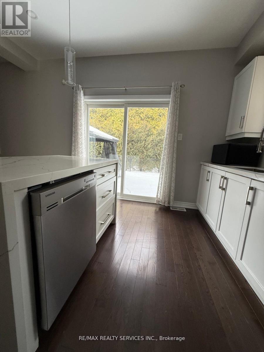 58 Promenade Drive N, Whitby, Ontario  L1R 0L4 - Photo 12 - E12915788