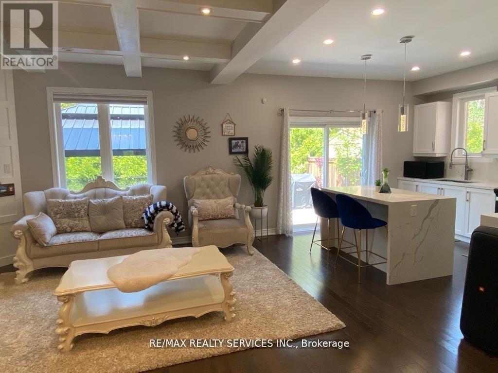 58 Promenade Drive N, Whitby, Ontario  L1R 0L4 - Photo 6 - E12915788