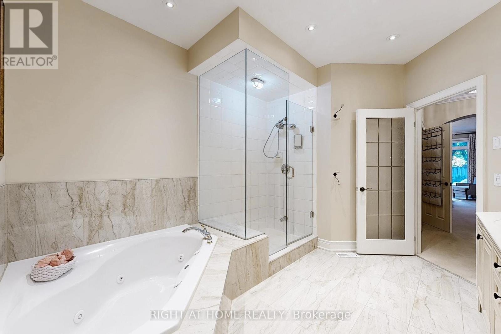 9 Arlington Way, Markham, Ontario  L3T 7W9 - Photo 25 - N12915666