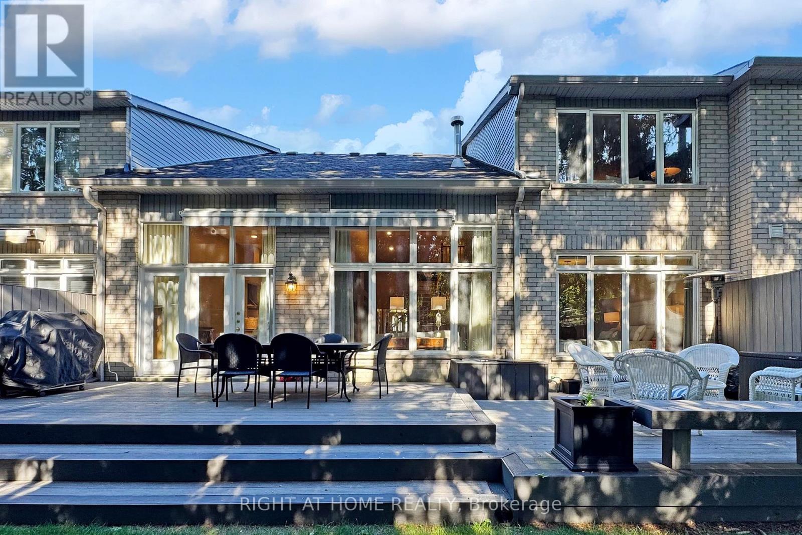 9 Arlington Way, Markham, Ontario  L3T 7W9 - Photo 43 - N12915666