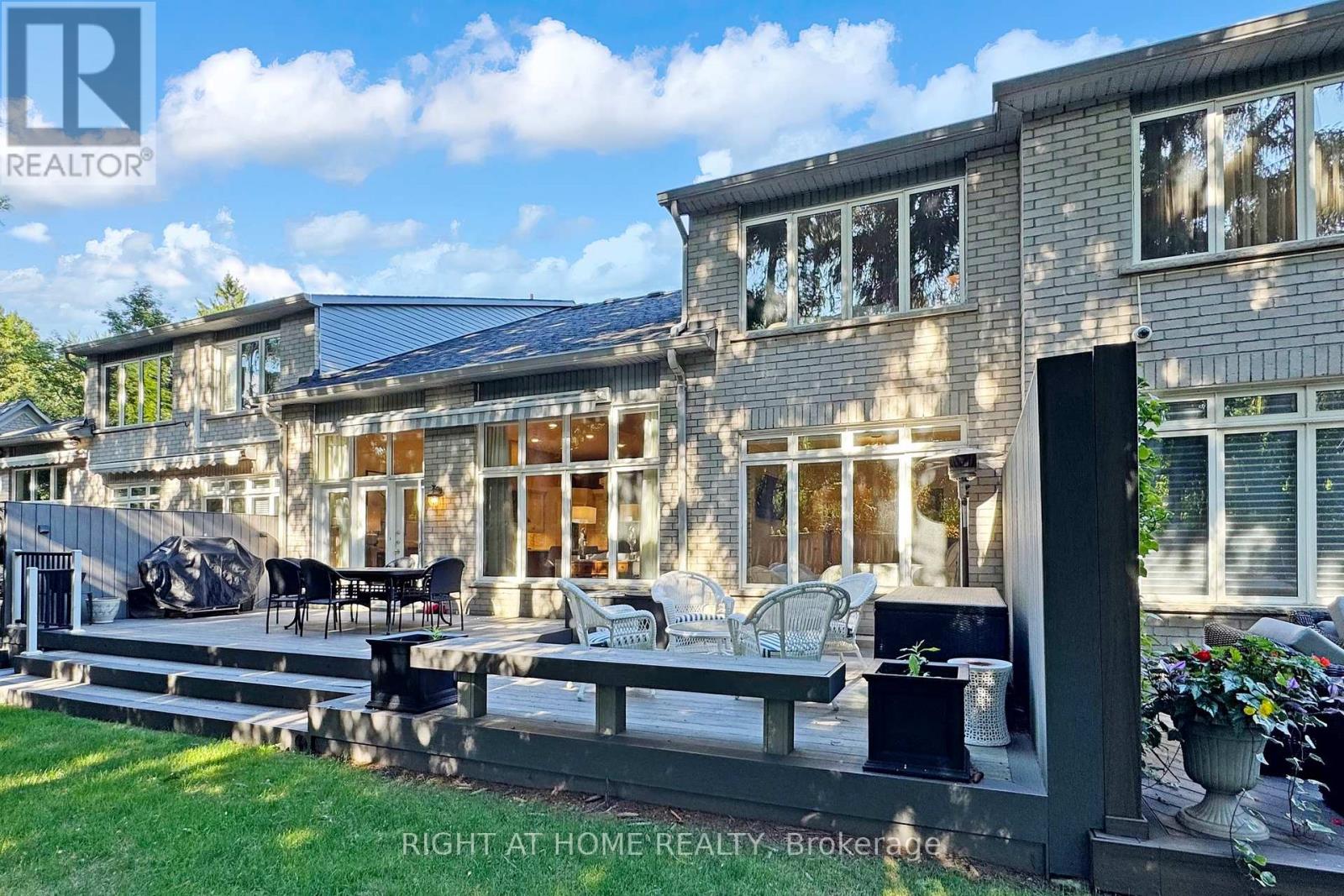 9 Arlington Way, Markham, Ontario  L3T 7W9 - Photo 45 - N12915666