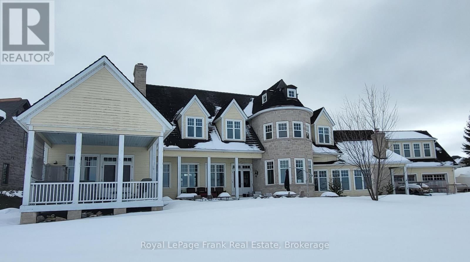 136 Lake Drive E, Georgina, Ontario  L4P 3E9 - Photo 1 - N12915784