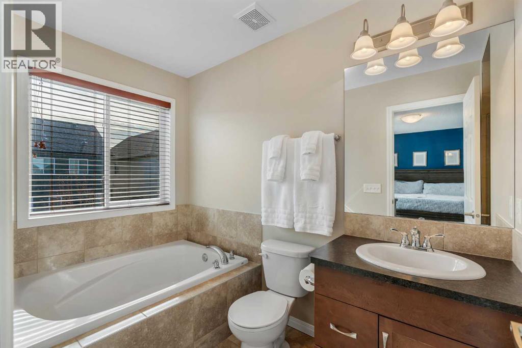 154 Windwood Grove Sw, Airdrie, Alberta  T4B 3S8 - Photo 25 - A2295142