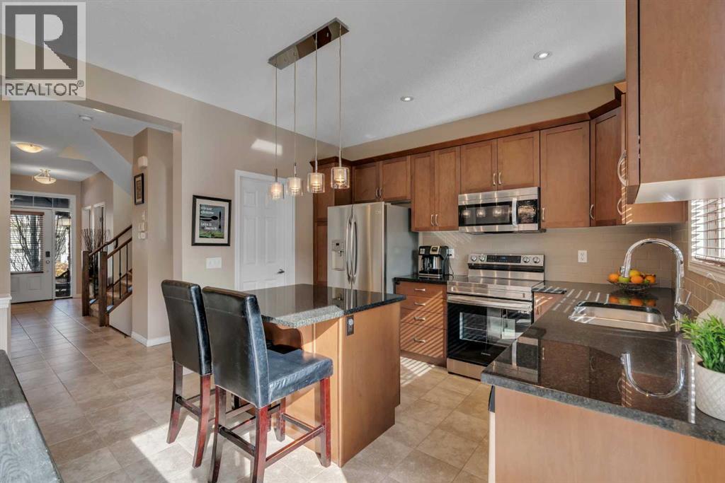 154 Windwood Grove Sw, Airdrie, Alberta  T4B 3S8 - Photo 5 - A2295142